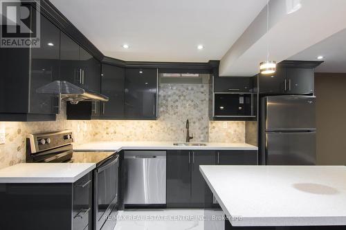 Bsmt - 467 Huntington Ridge Drive, Mississauga, ON - Indoor Photo Showing Kitchen With Upgraded Kitchen