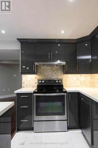 Bsmt - 467 Huntington Ridge Drive, Mississauga, ON - Indoor Photo Showing Kitchen