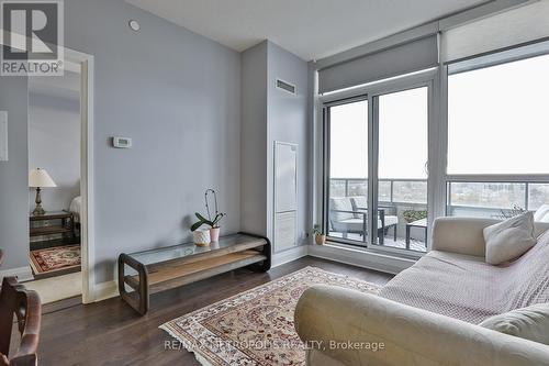 404 - 15 Zorra Street, Toronto, ON - Indoor Photo Showing Living Room