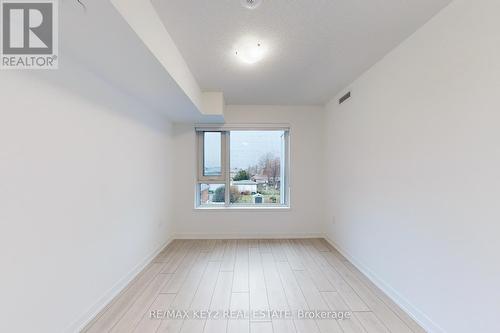 302 - 556 Marlee Avenue, Toronto, ON - Indoor Photo Showing Other Room