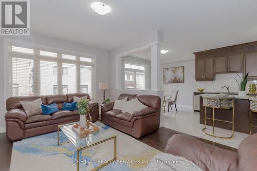 12 Enclave Trail, Brampton, ON - Indoor Photo Showing Living Room