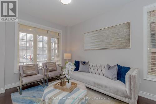 12 Enclave Trail, Brampton, ON - Indoor Photo Showing Living Room