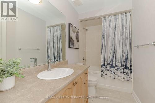 12 Enclave Trail, Brampton, ON - Indoor Photo Showing Bathroom