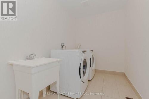 12 Enclave Trail, Brampton, ON - Indoor Photo Showing Laundry Room