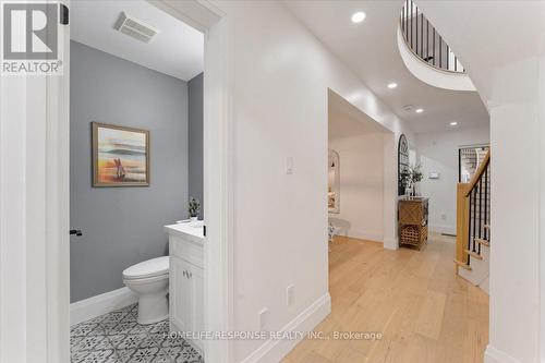 35 Chester Crescent, Halton Hills, ON - Indoor Photo Showing Bathroom