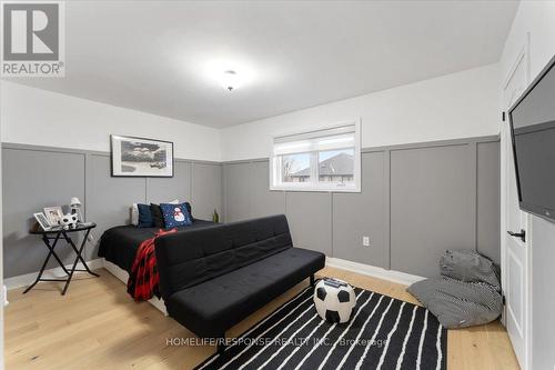 35 Chester Crescent, Halton Hills, ON - Indoor Photo Showing Bedroom