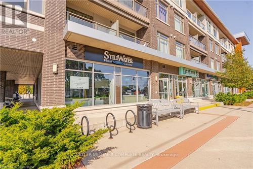 221 - 457 Plains Road E, Burlington, ON - Outdoor