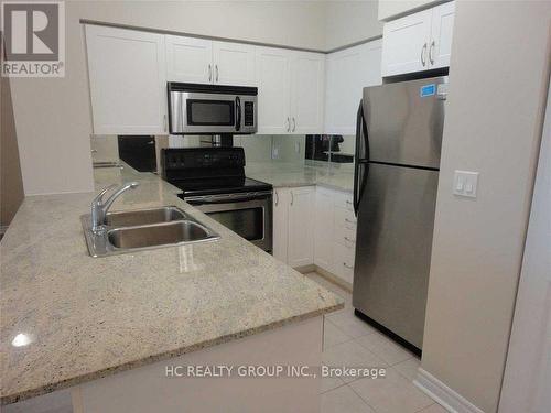 2006 - 388 Prince Of Wales Drive, Mississauga, ON - Indoor Photo Showing Kitchen With Double Sink