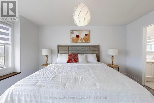 1506 Harwood Drive, Milton, ON - Indoor Photo Showing Bedroom