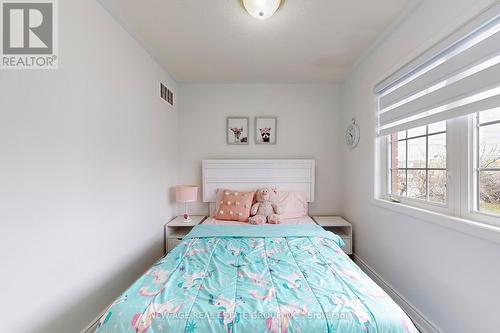 1506 Harwood Drive, Milton, ON - Indoor Photo Showing Bedroom