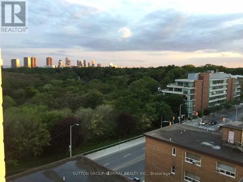 801 - 1990 Bloor Street W, Toronto, ON - Outdoor With View