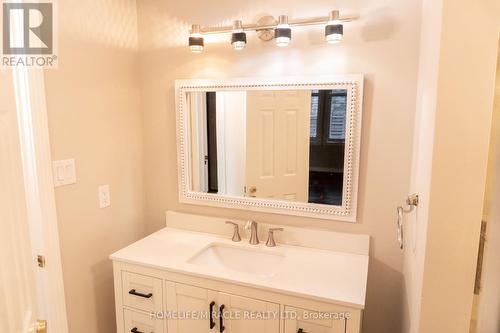 98 Kovac Road, Cambridge, ON - Indoor Photo Showing Bathroom