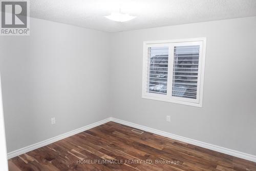 98 Kovac Road, Cambridge, ON - Indoor Photo Showing Other Room