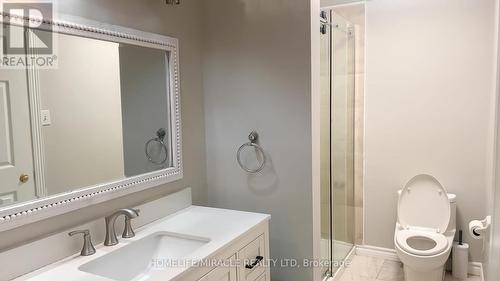 98 Kovac Road, Cambridge, ON - Indoor Photo Showing Bathroom