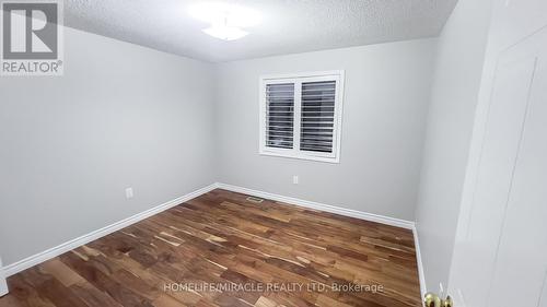 98 Kovac Road, Cambridge, ON - Indoor Photo Showing Other Room