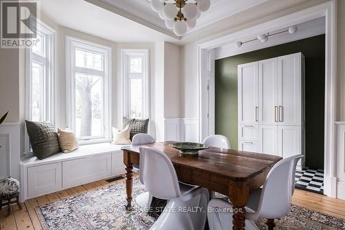 20 Peter Street, Hamilton, ON - Indoor Photo Showing Dining Room