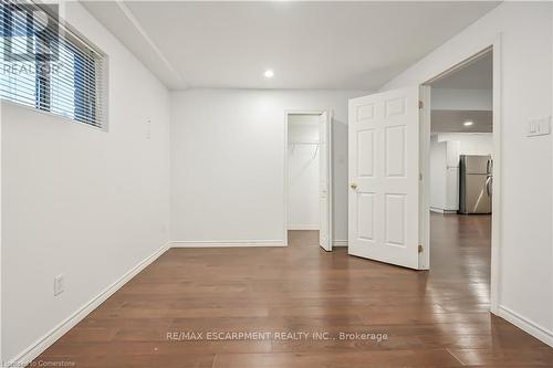 76 Redfern Avenue, Hamilton, ON - Indoor Photo Showing Other Room