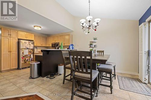 76 Redfern Avenue, Hamilton, ON - Indoor Photo Showing Dining Room