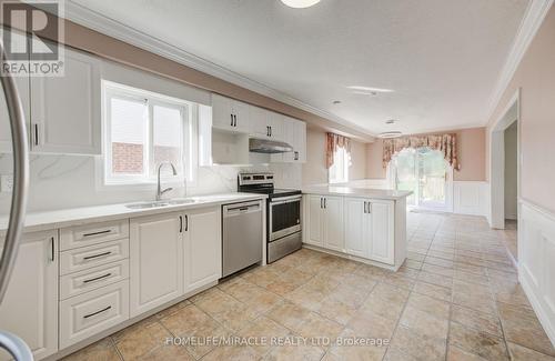 6 Resurrection Drive, Kitchener, ON - Indoor Photo Showing Kitchen