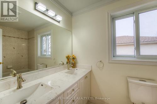 6 Resurrection Drive, Kitchener, ON - Indoor Photo Showing Bathroom