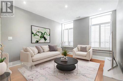 206 - 283 King Street E, Hamilton, ON - Indoor Photo Showing Living Room