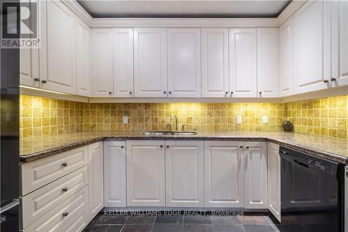 206 - 283 King Street E, Hamilton, ON - Indoor Photo Showing Kitchen