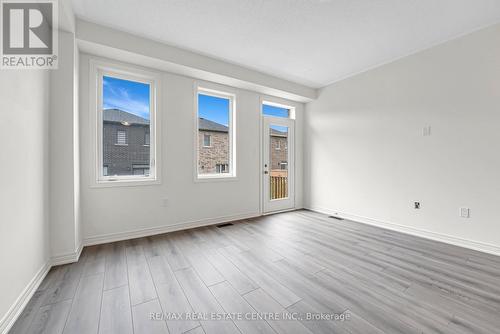 19 Lidstone Street, Cambridge, ON - Indoor Photo Showing Other Room