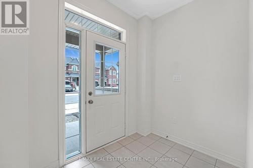 19 Lidstone Street, Cambridge, ON - Indoor Photo Showing Other Room