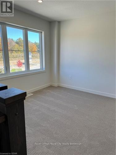 27 Fieldstone Lane, Centre Wellington (Elora/Salem), ON - Indoor Photo Showing Other Room