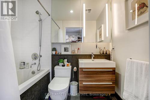 701 - 8 Dovercourt Road, Toronto, ON - Indoor Photo Showing Bathroom