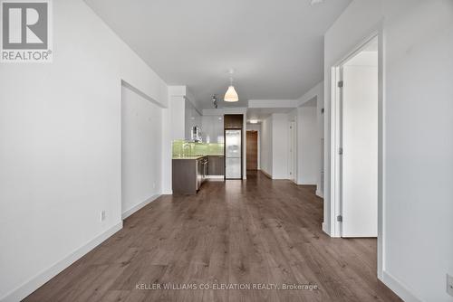 403 - 1075 Queen Street E, Toronto, ON - Indoor Photo Showing Other Room