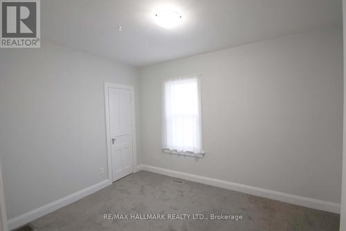 Main Fl - 35 St Quentin Avenue, Toronto, ON - Indoor Photo Showing Other Room