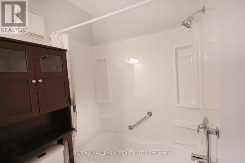 Main Fl - 35 St Quentin Avenue, Toronto, ON - Indoor Photo Showing Bathroom