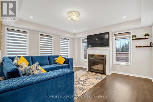 91 Kilpatrick Court, Clarington, ON - Indoor Photo Showing Living Room With Fireplace