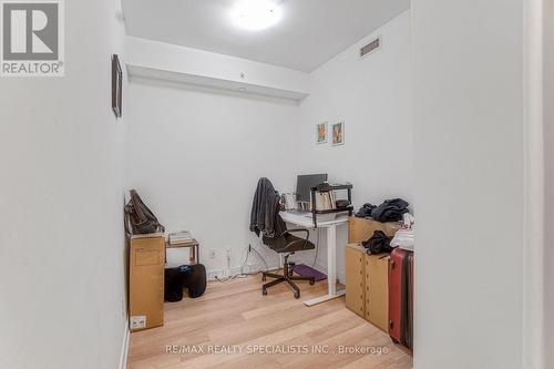 605 - 210 Simcoe Street, Toronto, ON - Indoor