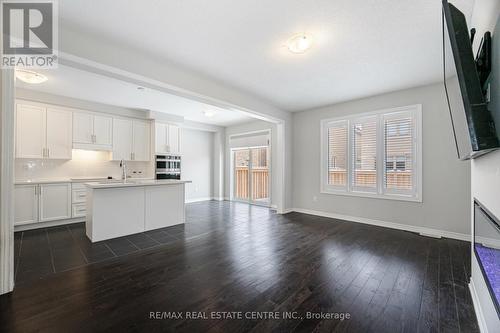 53 Block Road N, Brampton, ON - Indoor Photo Showing Kitchen