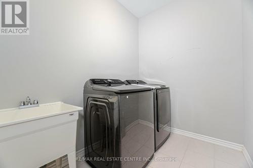 53 Block Road N, Brampton, ON - Indoor Photo Showing Laundry Room