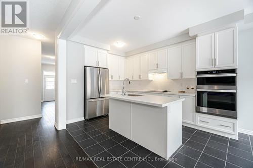 53 Block Road N, Brampton, ON - Indoor Photo Showing Kitchen