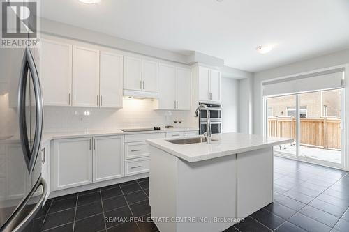 53 Block Road N, Brampton, ON - Indoor Photo Showing Kitchen With Upgraded Kitchen