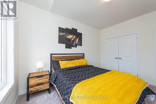 15 Eberly Woods Drive, Caledon, ON - Indoor Photo Showing Bedroom