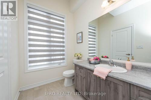 15 Eberly Woods Drive, Caledon, ON - Indoor Photo Showing Bathroom