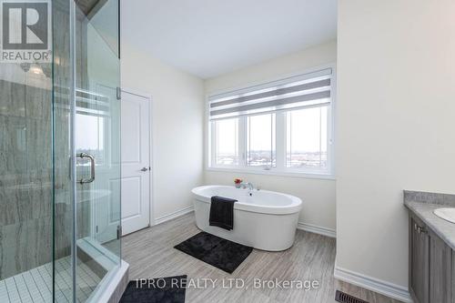 15 Eberly Woods Drive, Caledon, ON - Indoor Photo Showing Bathroom