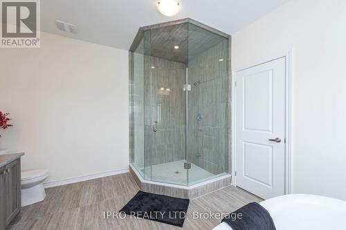 15 Eberly Woods Drive, Caledon, ON - Indoor Photo Showing Bathroom