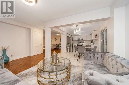 77 Crown Victoria Drive, Brampton, ON - Indoor Photo Showing Living Room