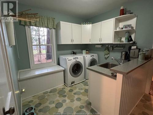 5080 Malden Road, Windsor, ON - Indoor Photo Showing Laundry Room