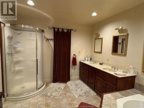 5080 Malden Road, Windsor, ON - Indoor Photo Showing Bathroom