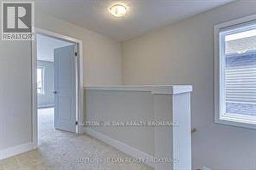 350 Edgevalley Road, London, ON - Indoor Photo Showing Other Room