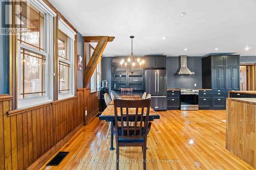 26 Charbonneau Street, Mcnab/Braeside, ON - Indoor Photo Showing Kitchen With Upgraded Kitchen