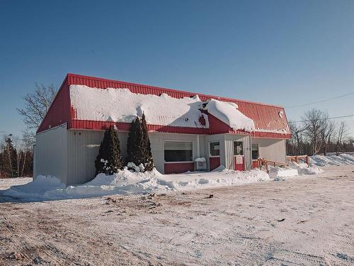 Frontage - 240 Route 138 E., Forestville, QC - Outdoor