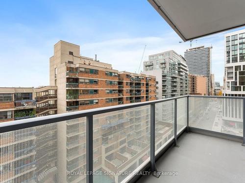 907-210 Simcoe St, Toronto, ON - Outdoor With Balcony With Exterior